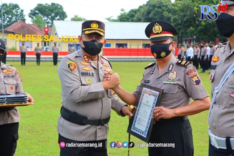 Tahun Baru, 37 Personel Polres Salatiga Naik Pangkat