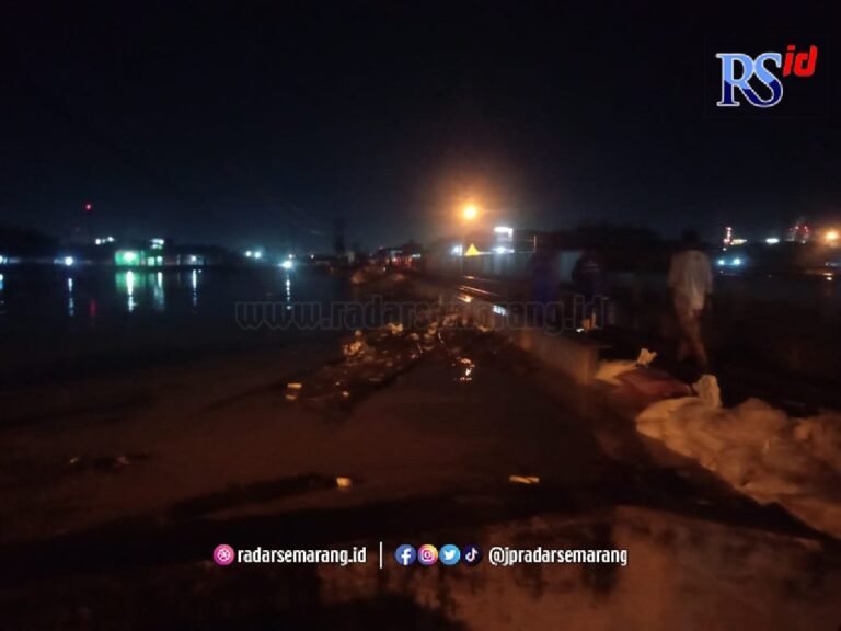 Semarang Atas Hujan Lebat, Debit Air Banjir Kanal Timur Naik
