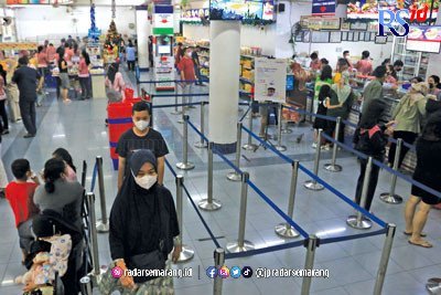 Pelancong Berburu Makanan Khas Semarang, Sehari Terjual 5 Ton Bandeng