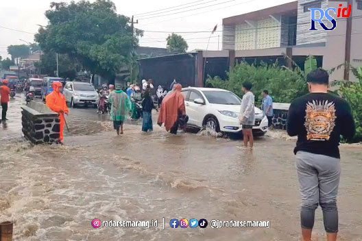 Air Meluap, Sejumlah Wilayah di Kecamatan Bulu Temanggung Diterjang Banjir
