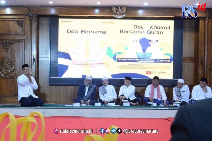 Sambut Pergantian Tahun dengan Doa Bersama