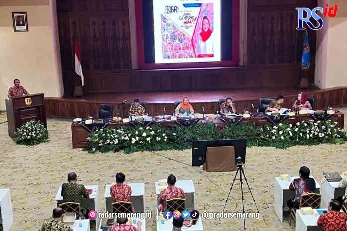 TANCAP GAS: Sosialisasi Lomba Kampung Hebat 2023 yang digelar di Gedung Moch Ichsan lantai 8, Jumat (6/1). (M RIZAL KURNIAWAN/RADARSEMARANG.COM)