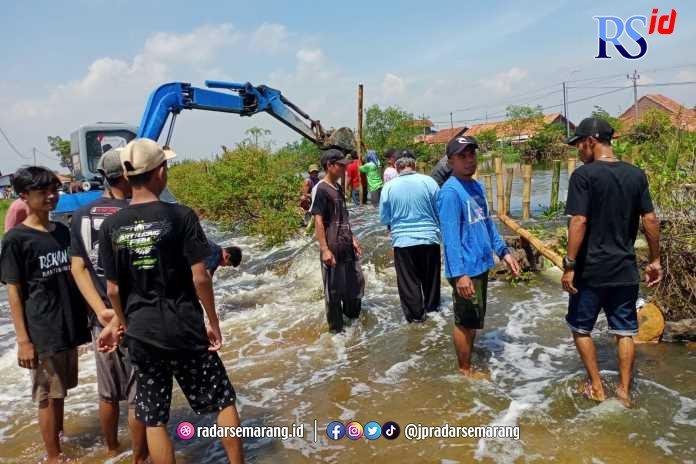 Sejumlah Titik Tanggul di Sungai Plumbon Kritis